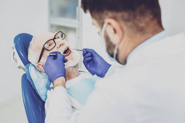 Best Dentist Open Late Near Me  in Carlinvle, IL